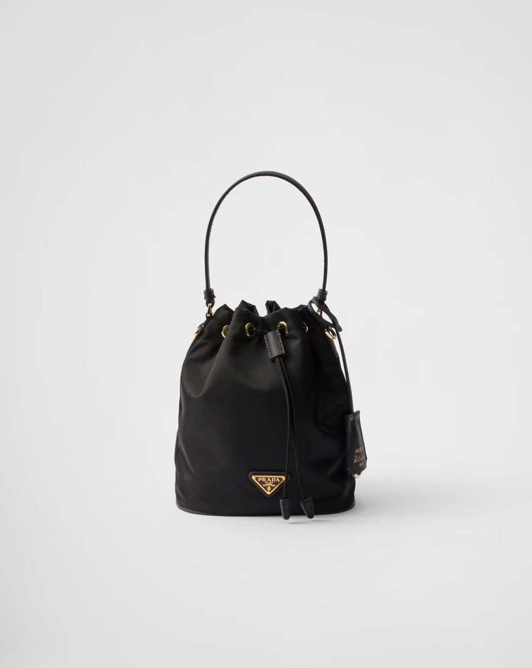 프라다 리에디션 리나일론 미니백