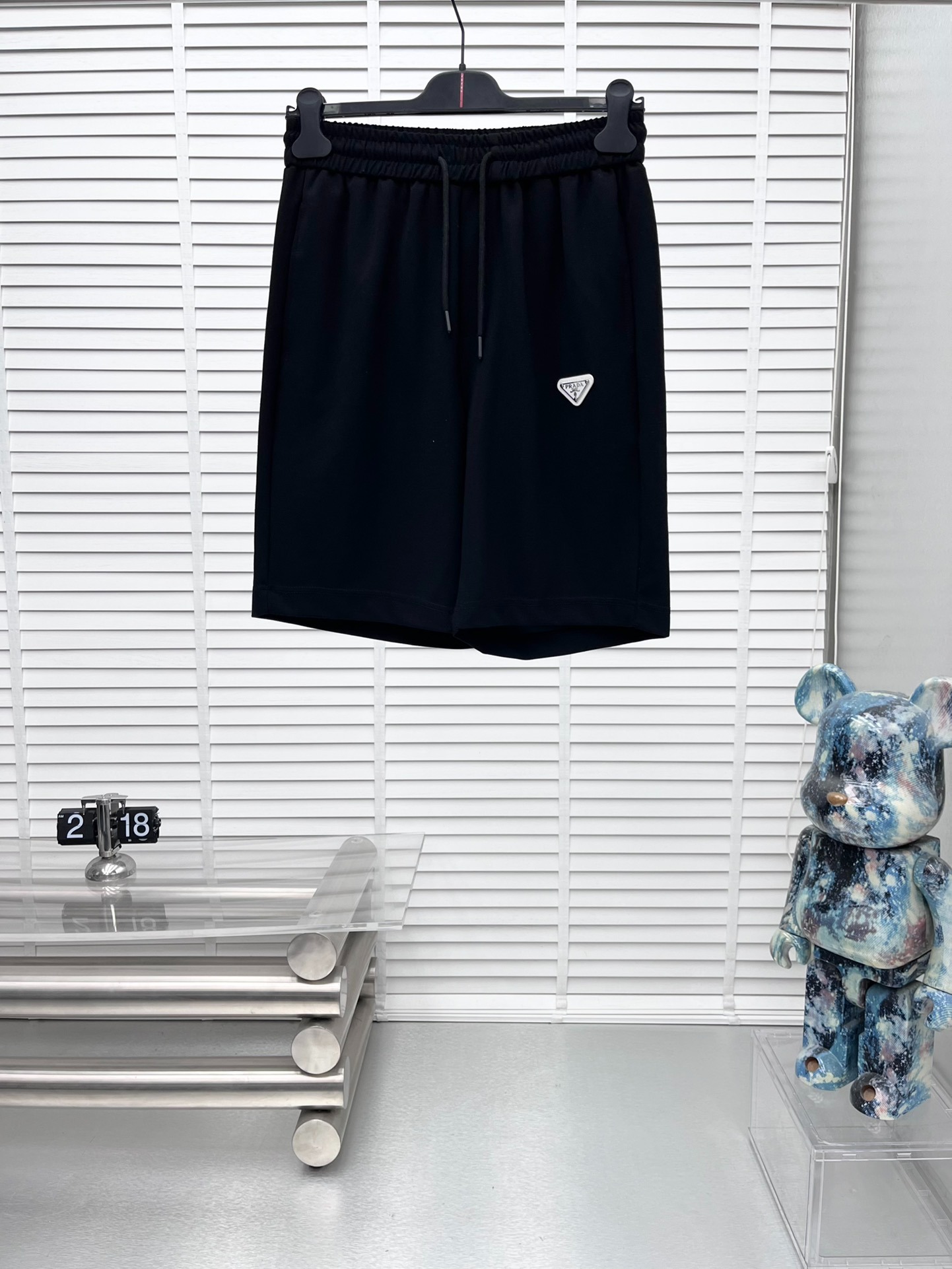 프라다 25 여름 신상 캐주얼 반바지