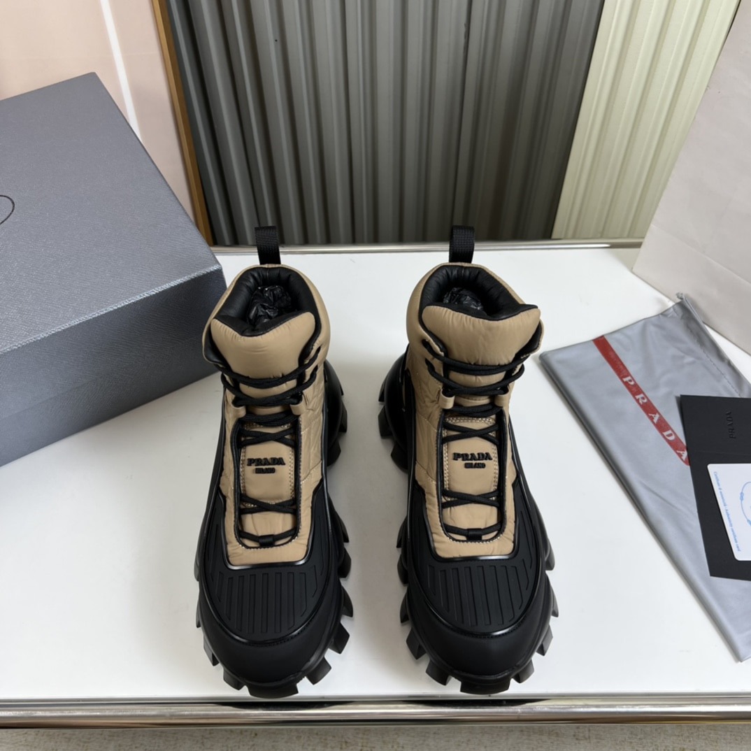 프라다 신상 워커 부츠