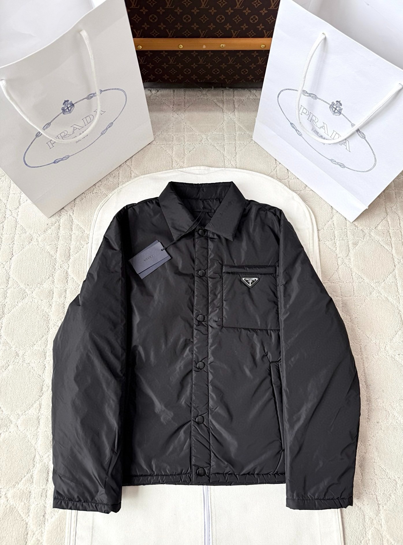 프라다 신상 재생 나일론 경량 패딩