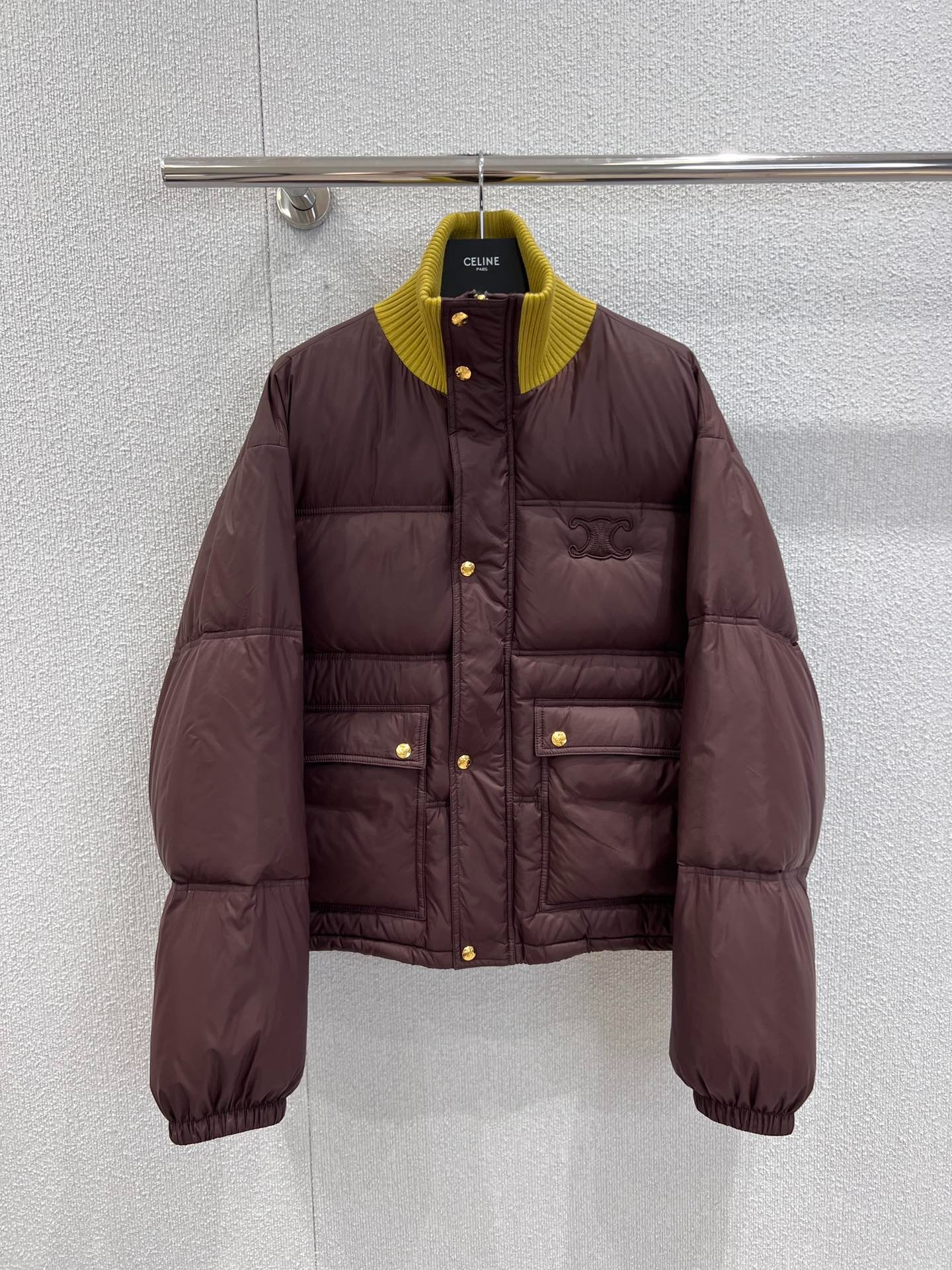 셀린느 25Fw 신상 양털카라 패딩점퍼