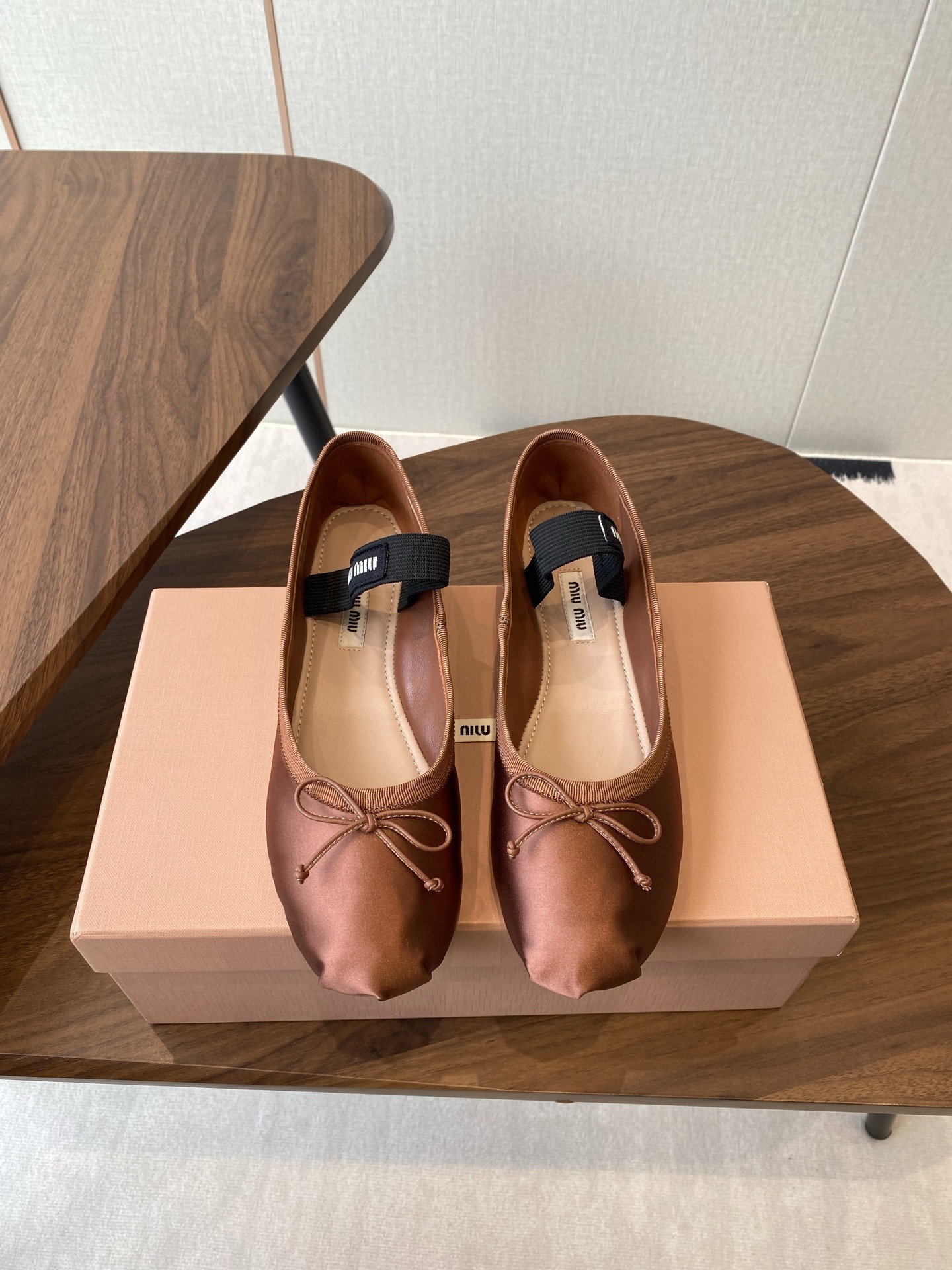 미우미우 25ss 봄여름 신상 발레화