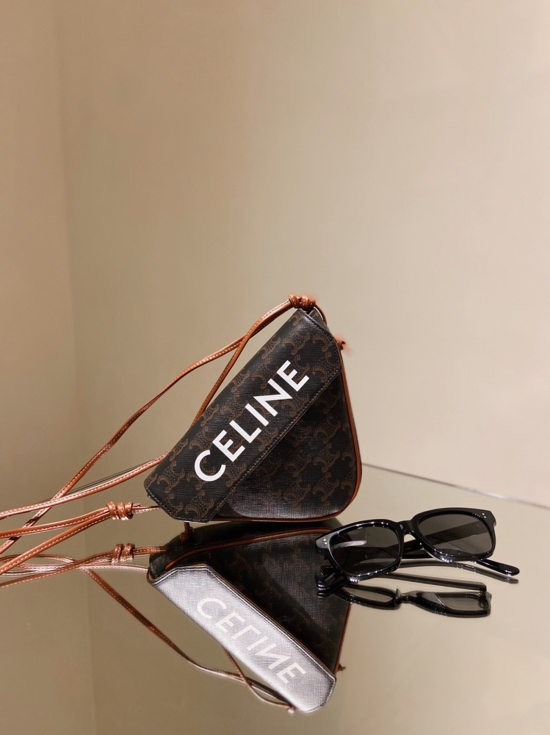 셀린느 삼각 가방