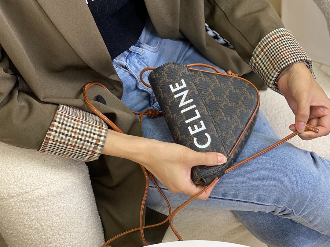 셀린느 삼각 가방