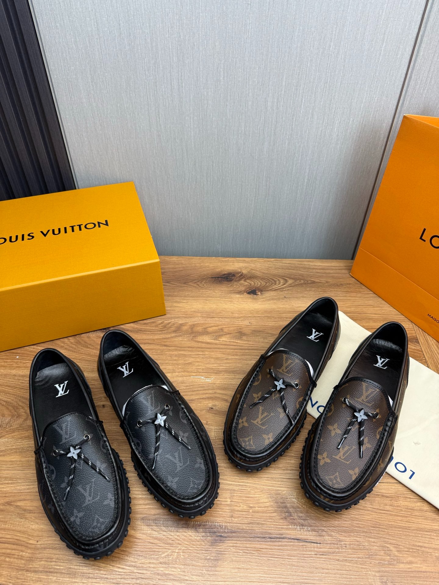 루이비통 남성 비즈니스 캐주얼 로퍼