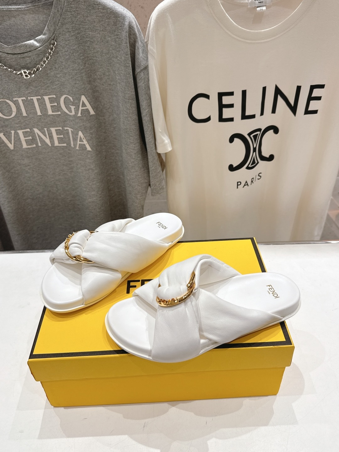 펜디 2025ss 여름 신상 슬리퍼