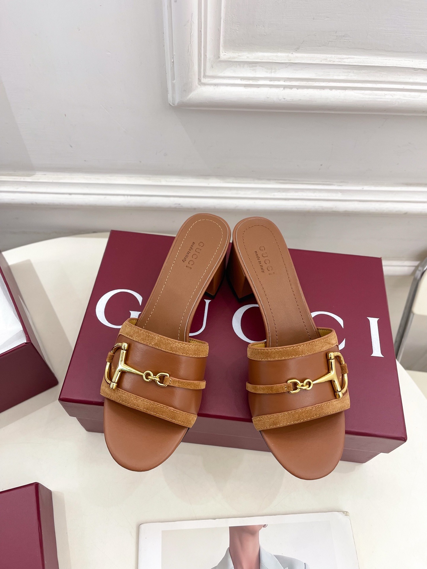 구찌 25 홀스빗 통굽 슬리퍼