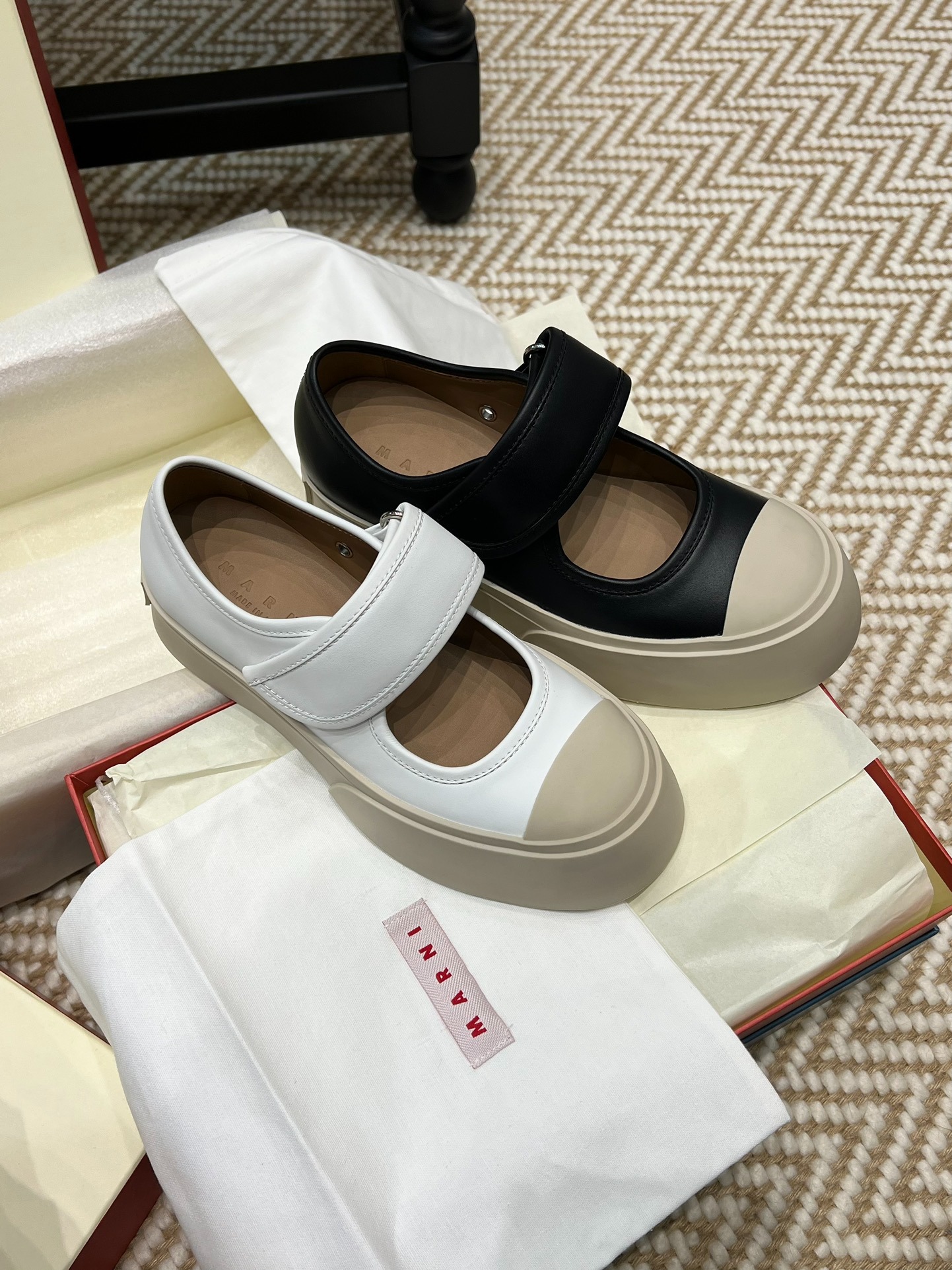 마르니 벨크로 통굽 메리제인