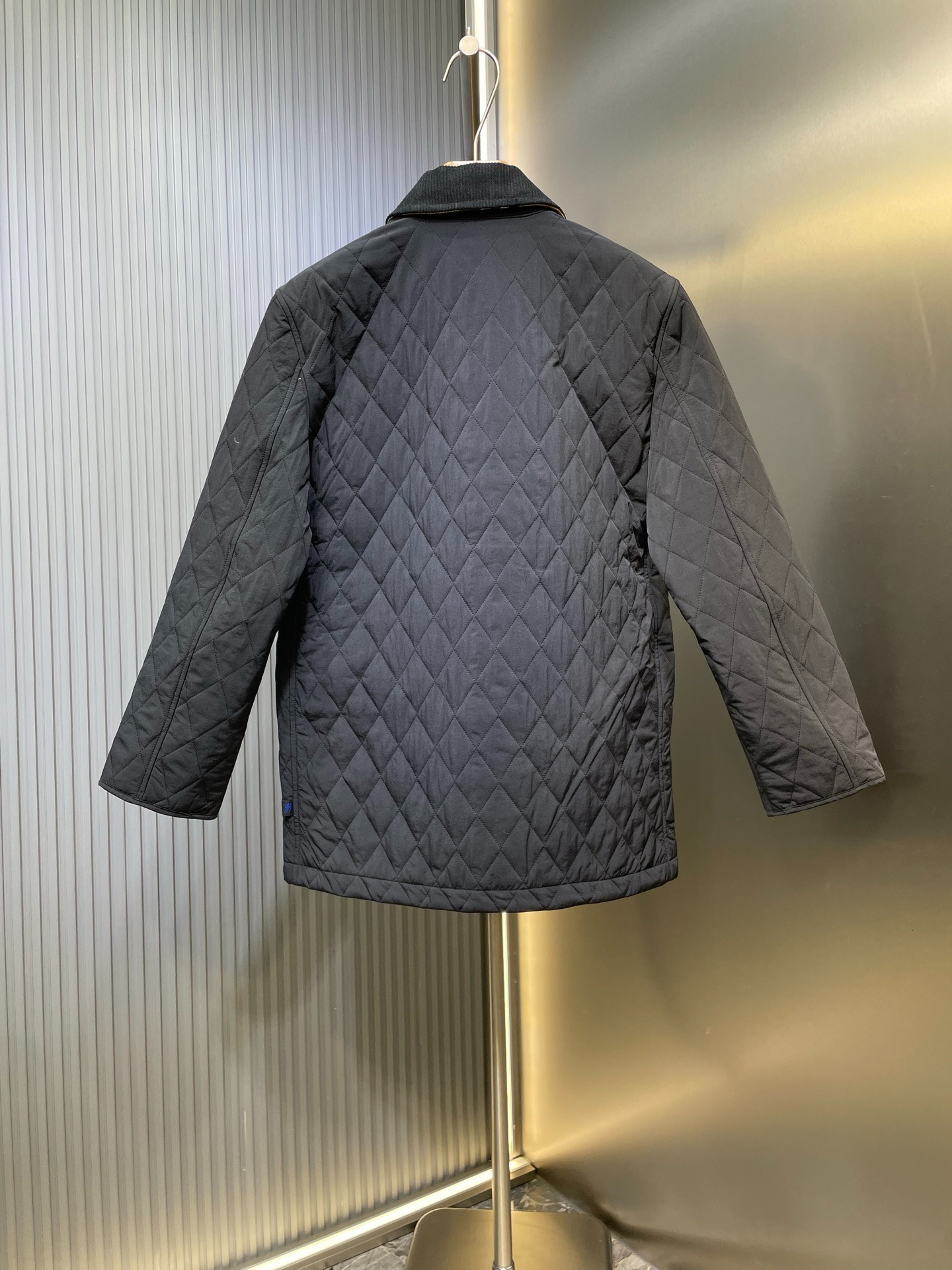 버버리 25ss 신상 터틀넥 자켓 점퍼