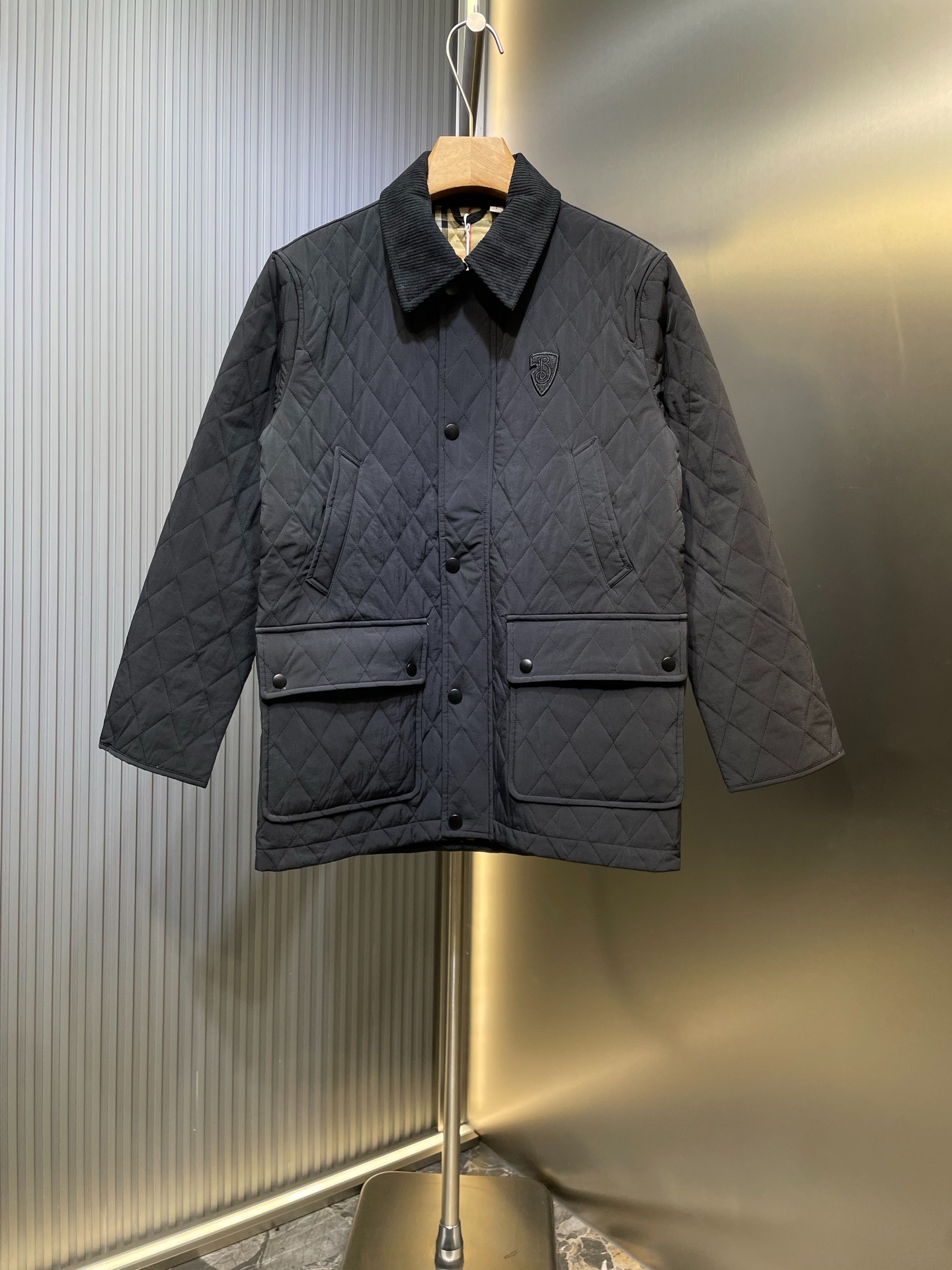 버버리 25ss 신상 터틀넥 자켓 점퍼