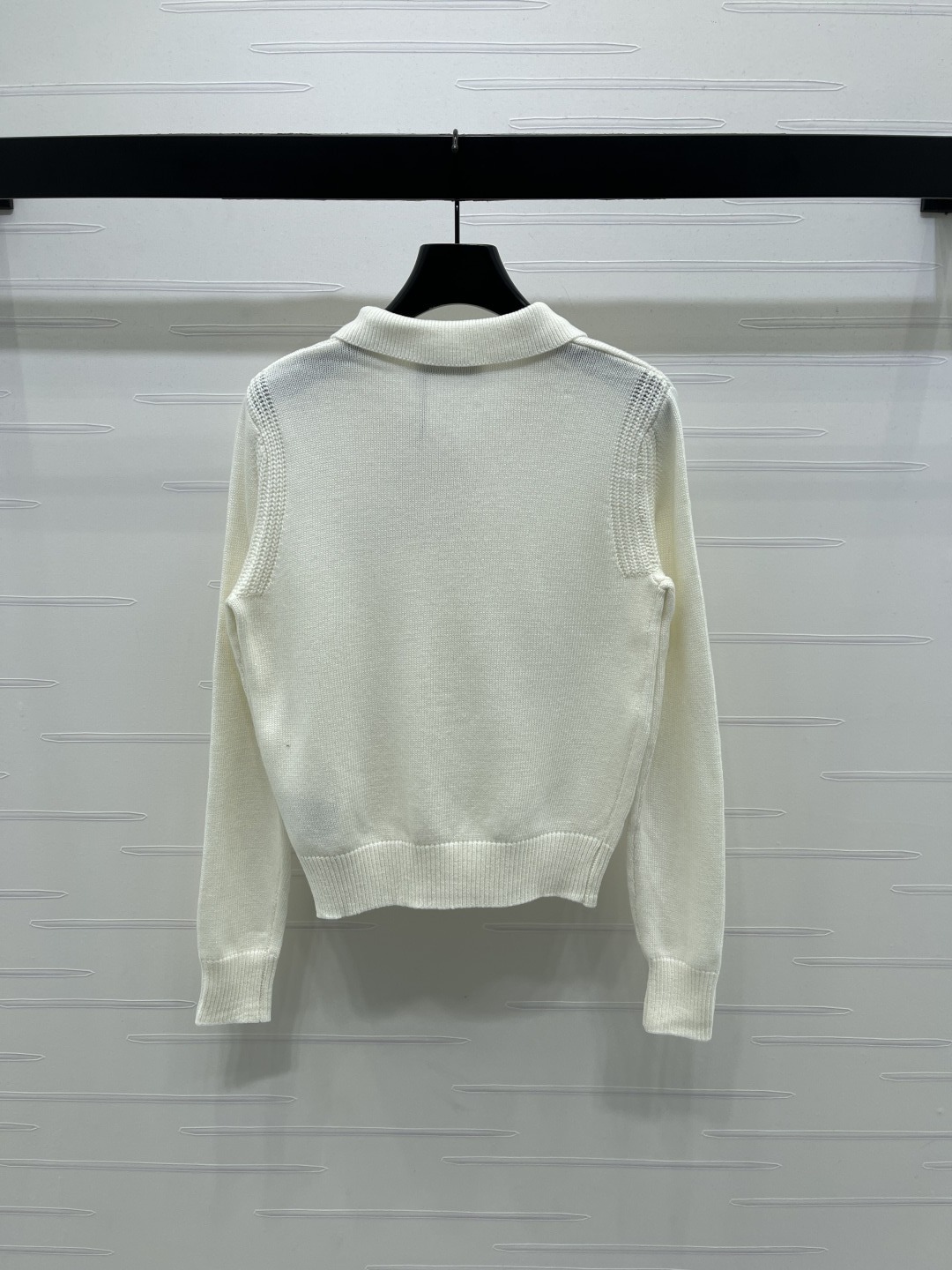 발렌티노 25 신상 터틀넥 니트 긴팔 스웨터