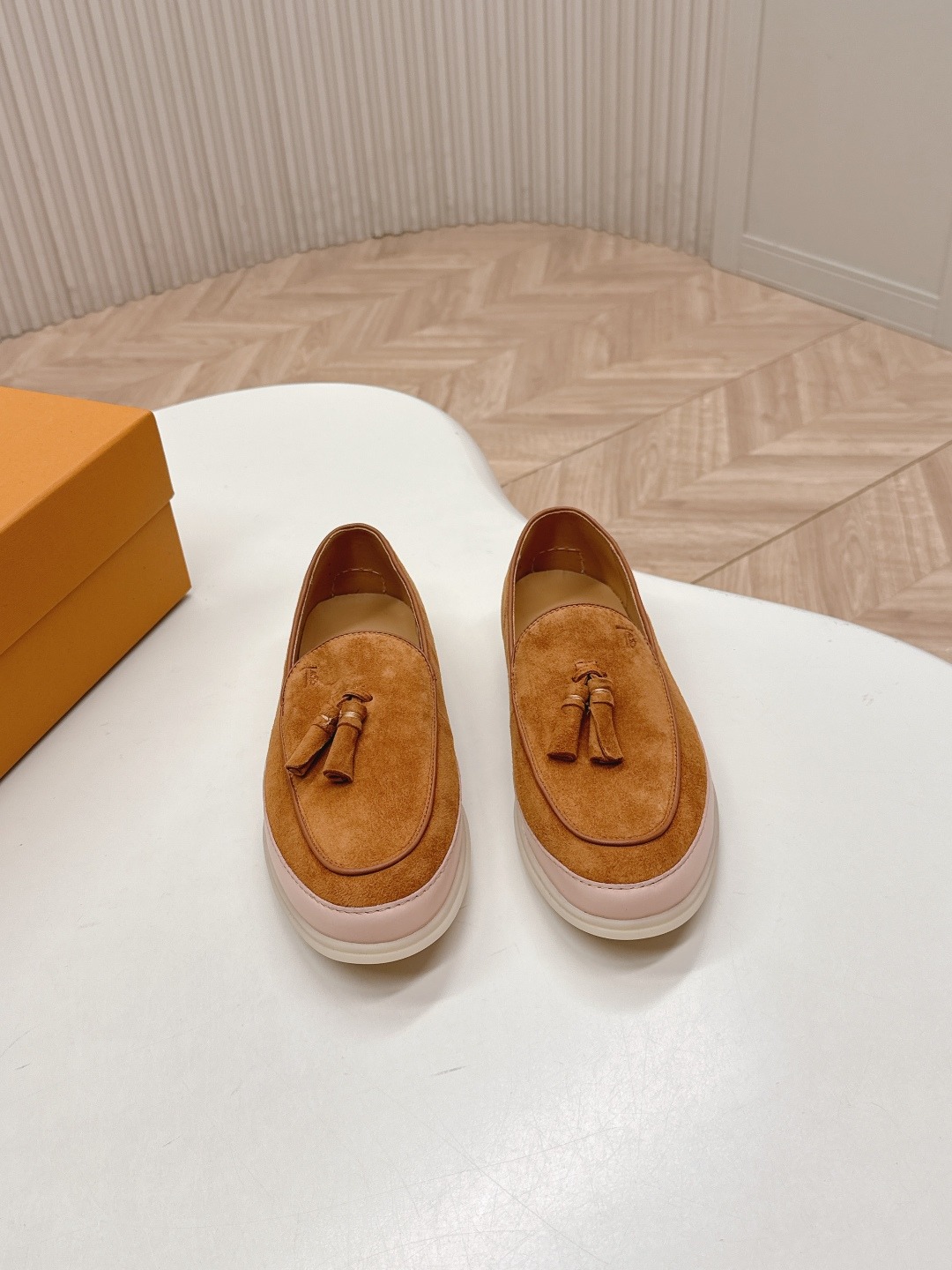 토즈 신상 태슬 로퍼