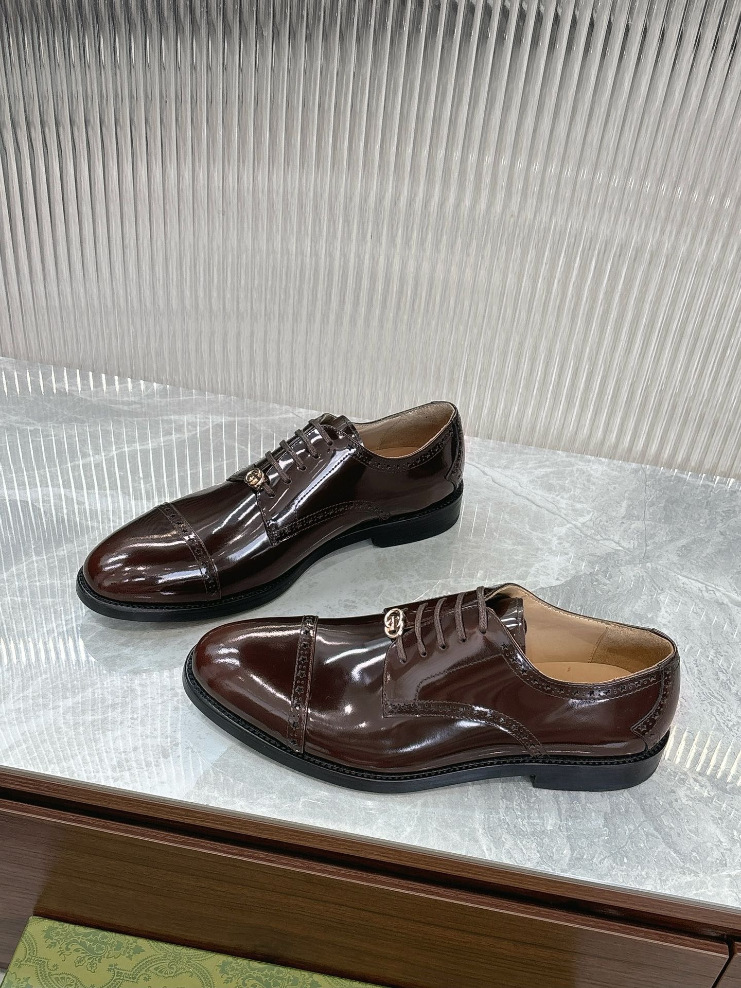 구찌 베스트 남성 옥스퍼드화