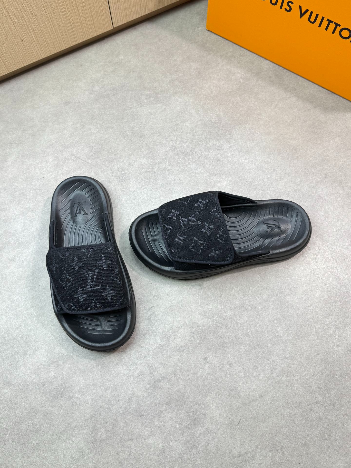 루이비통 마이애미 뮬