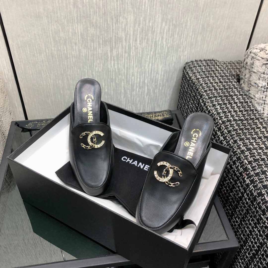 샤넬 최고급 2025 크림슨 로퍼