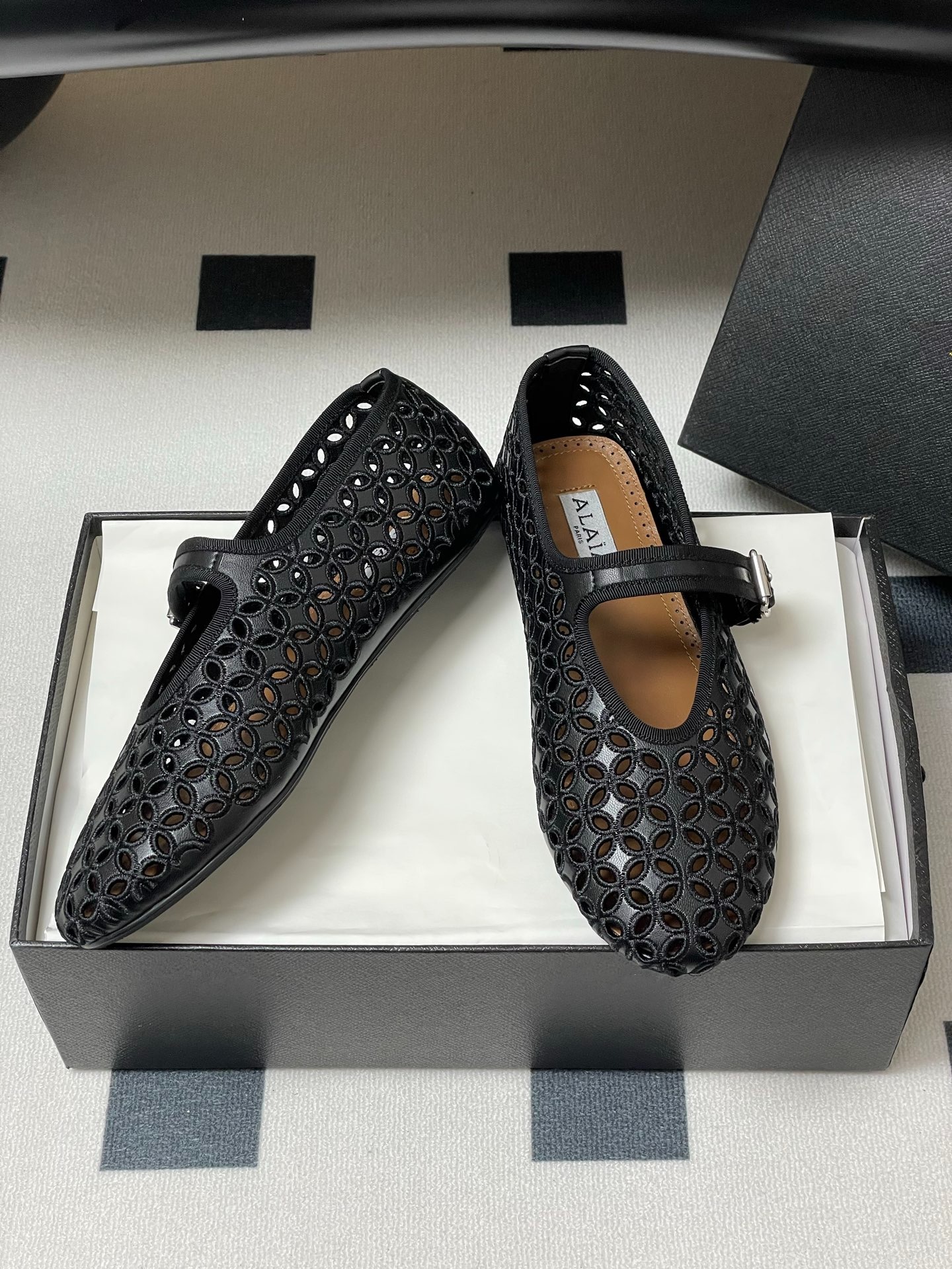 알라이아 프렌치 버클 메리제인 플랫