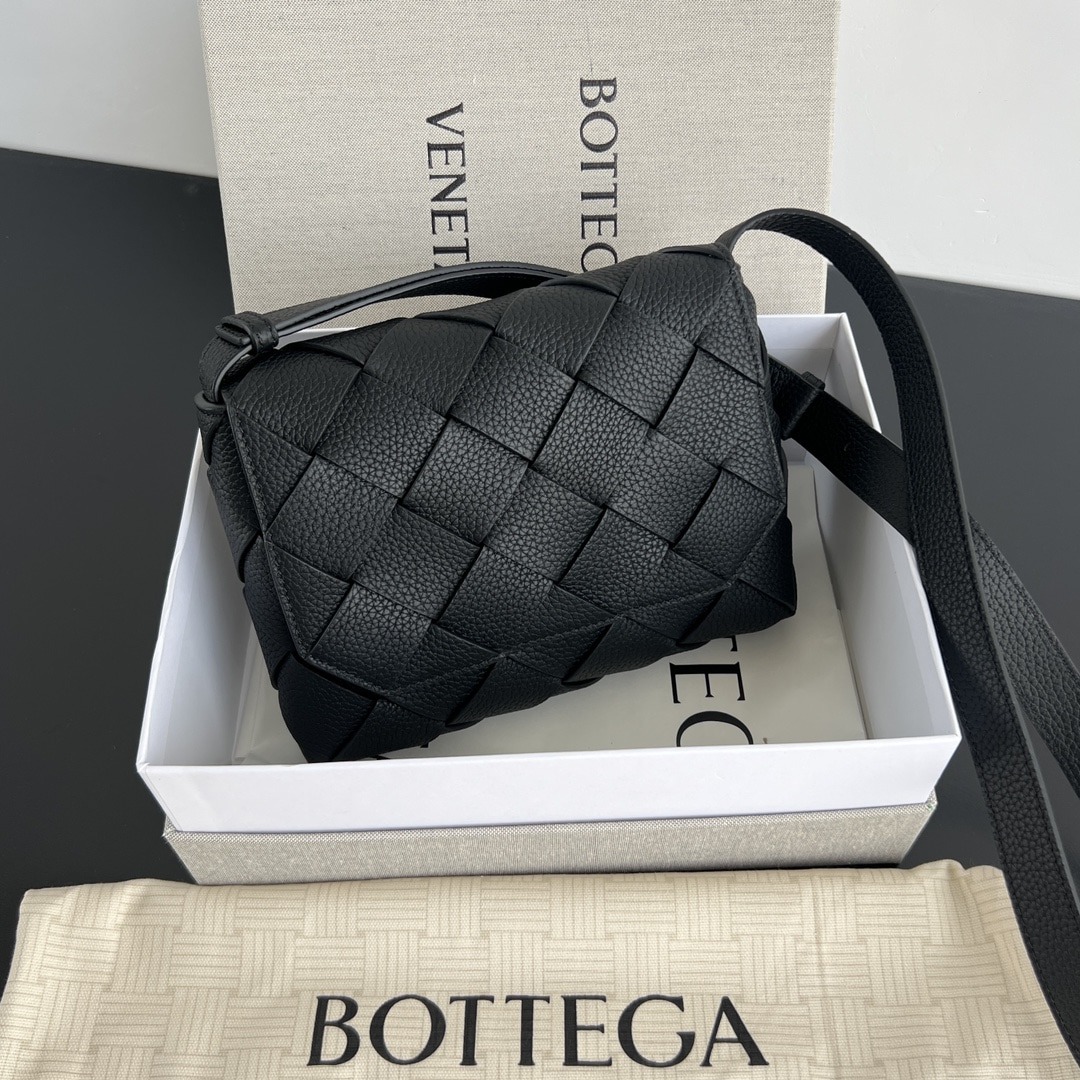 보테가베네타 Diago 크로스백