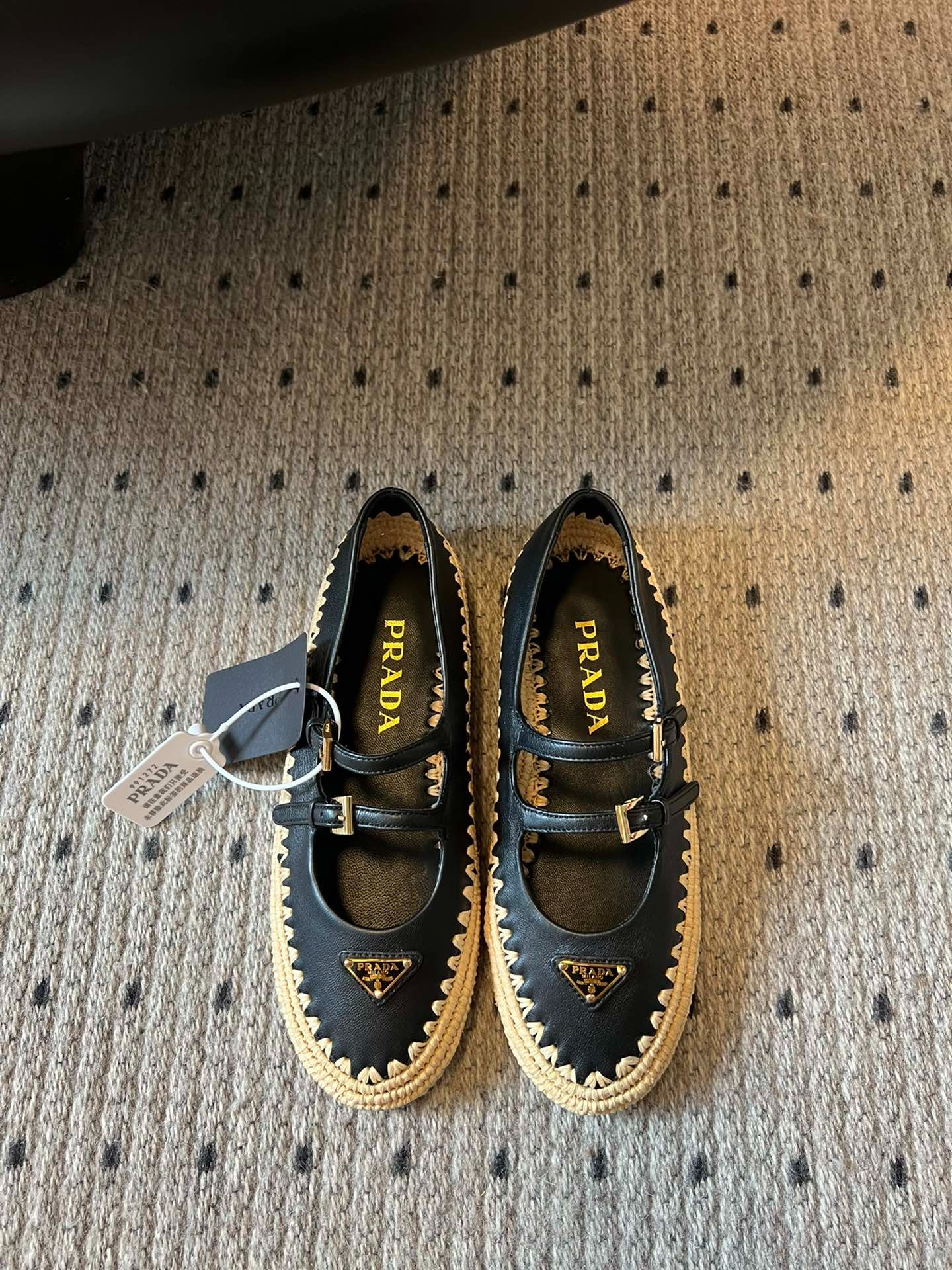 프라다 25ss 라피트 메리제인 플랫