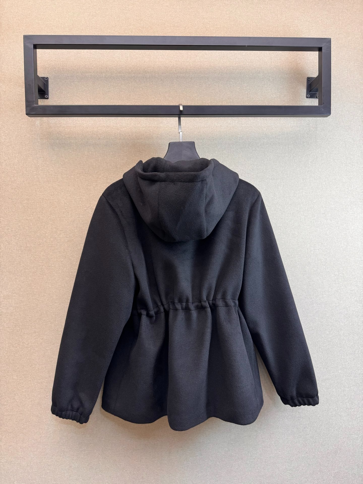 디올 25 신상 후드 셔링 점퍼