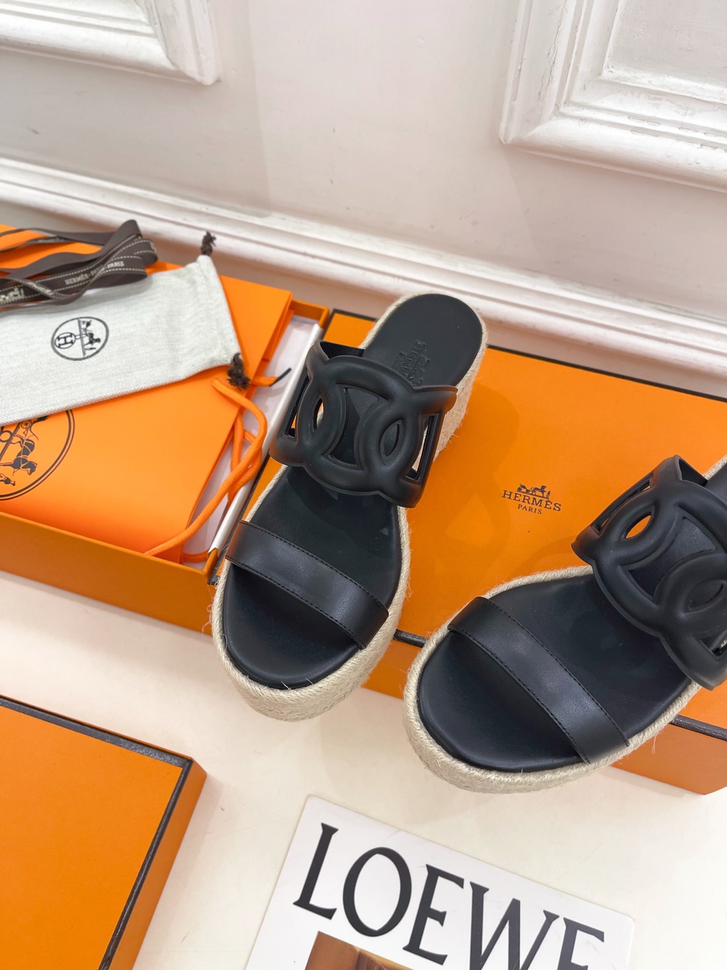 에르메스 25  추동 신상 통굽 웨지 슬리퍼