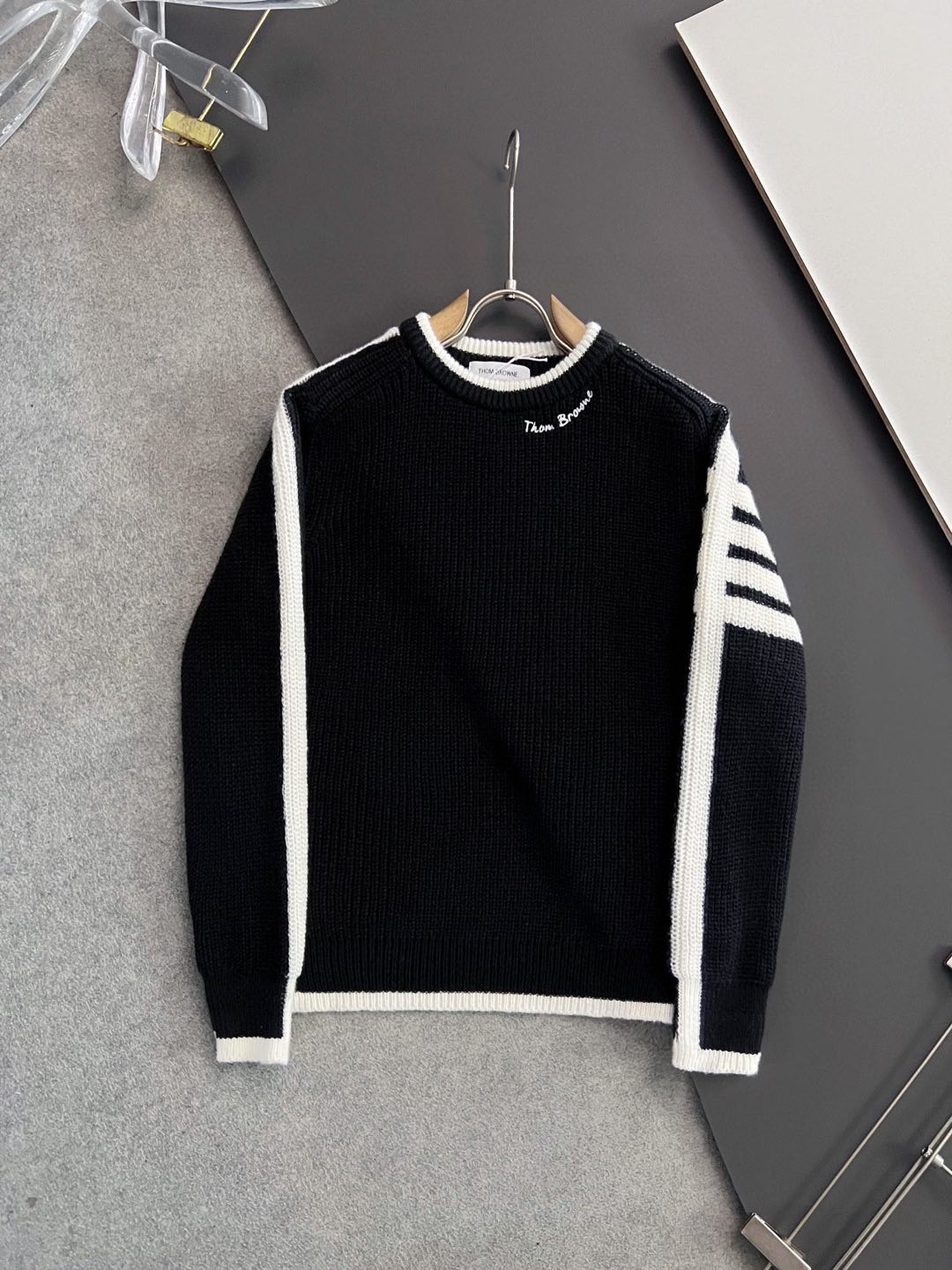 톰*라운 체크 고탄력 스판 스웨터