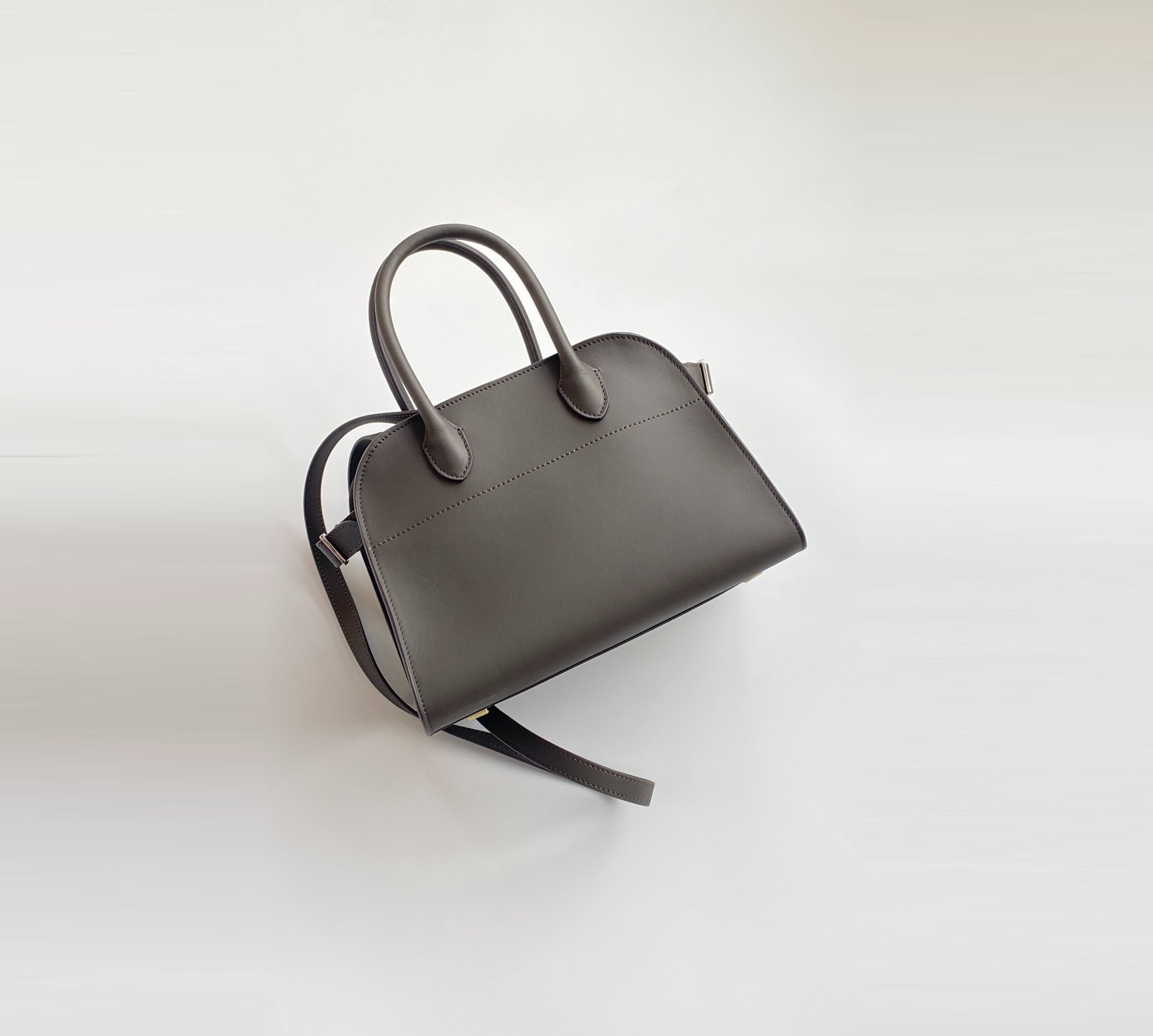 더로우 Margau 핸드백