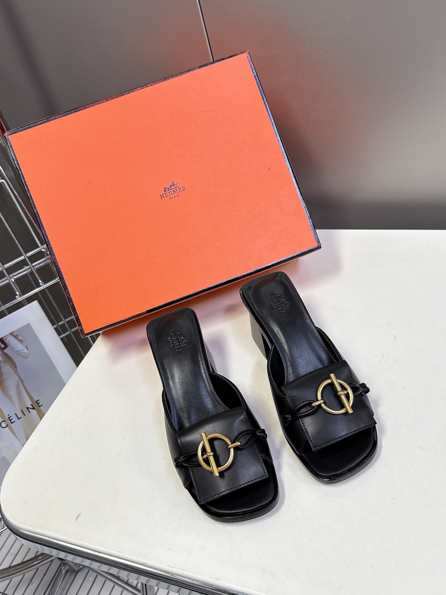 에르메스 봄여름 최신 통굽 슬리퍼