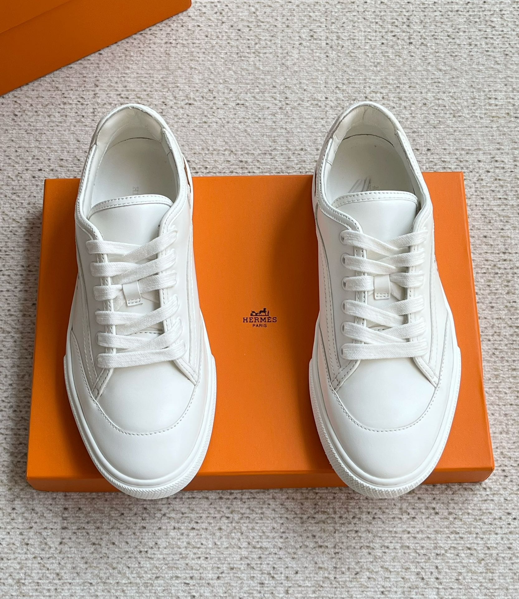 에르메스 24SS Get 남성 스니커즈