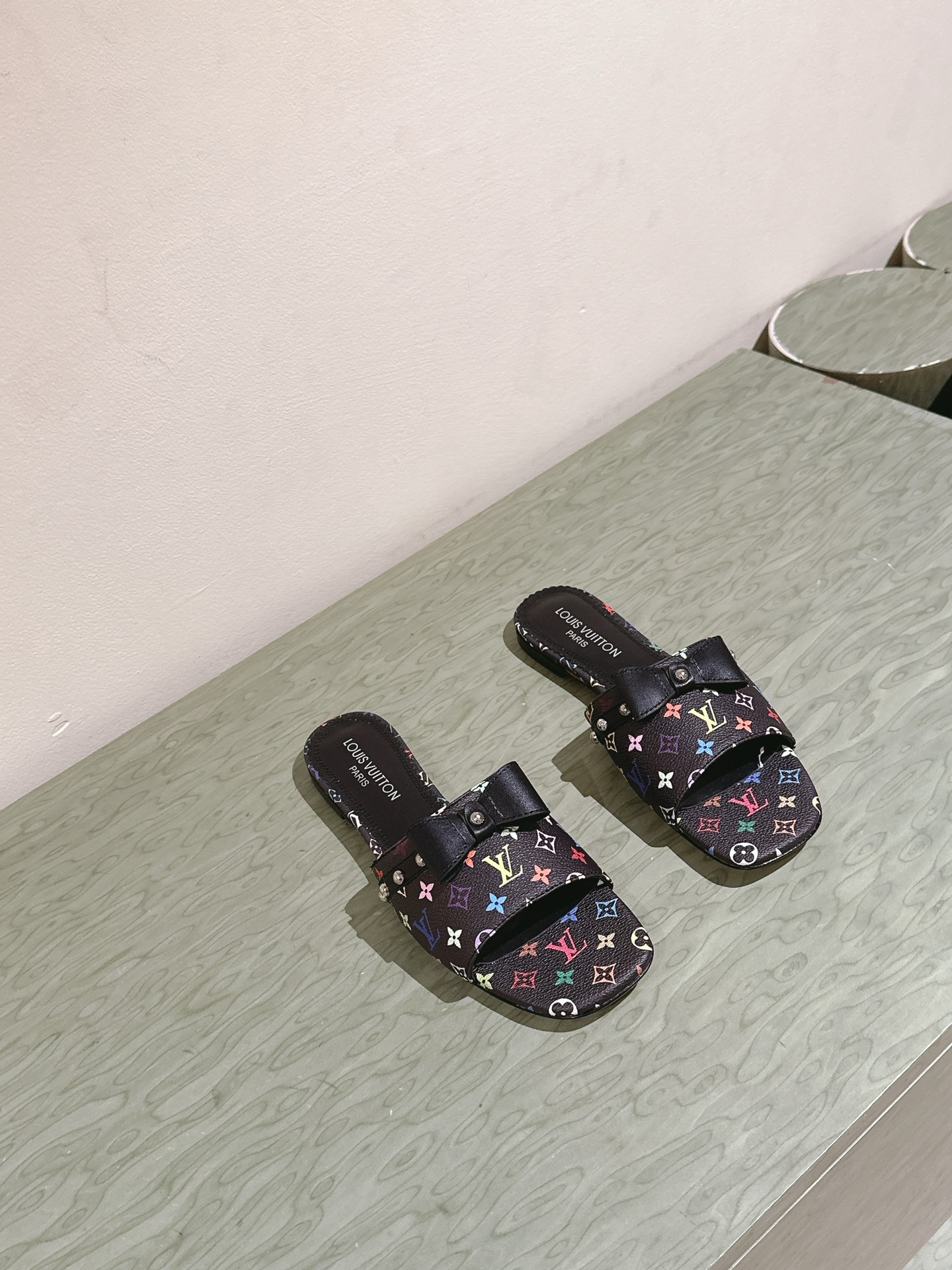 루이비통 신상 new arrival 슬리퍼