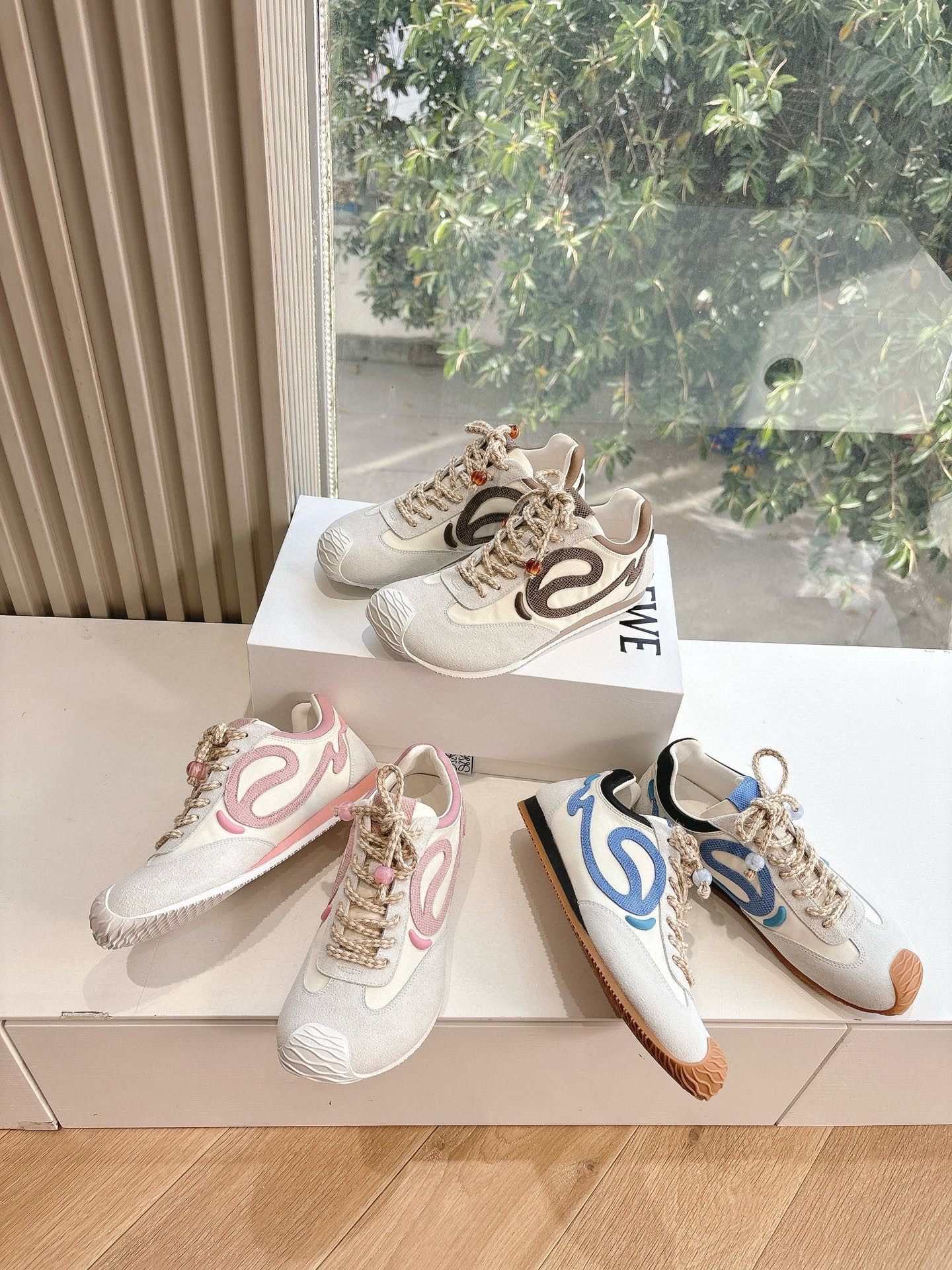 로에베 2025 뉴발레트러너 발레화 아르간슈즈