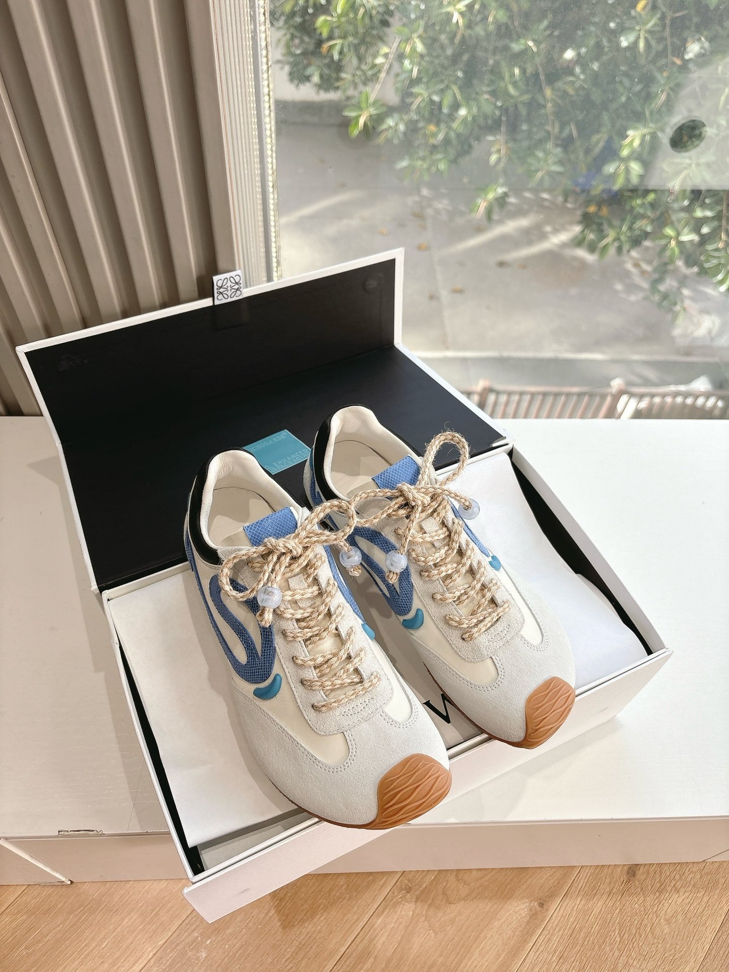 로에베 2025 뉴발레트러너 발레화 아르간슈즈