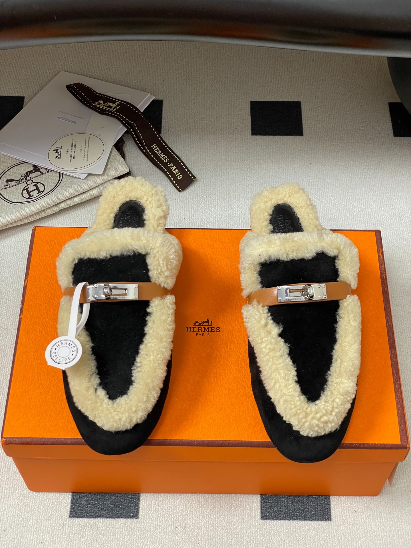 에르메스 오즈울 뮬러 클래식 켈리백 세미슬리퍼