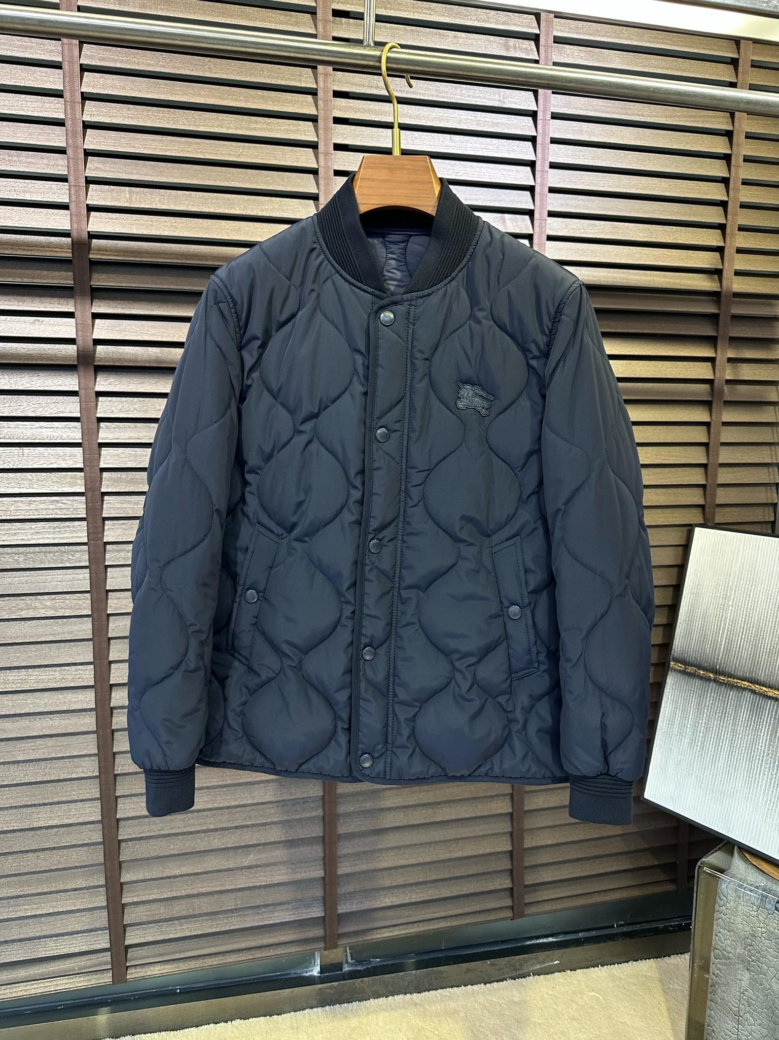 버버리 2025 신상 야구넥 패딩 점퍼