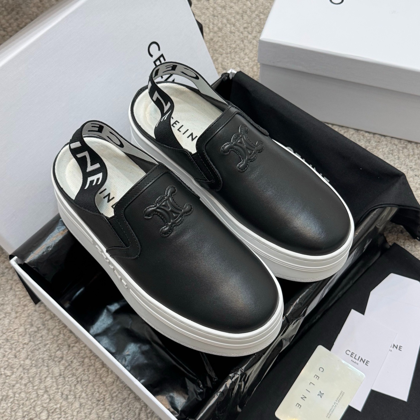 셀린느 25ss 봄여름 신상 세미슬리퍼