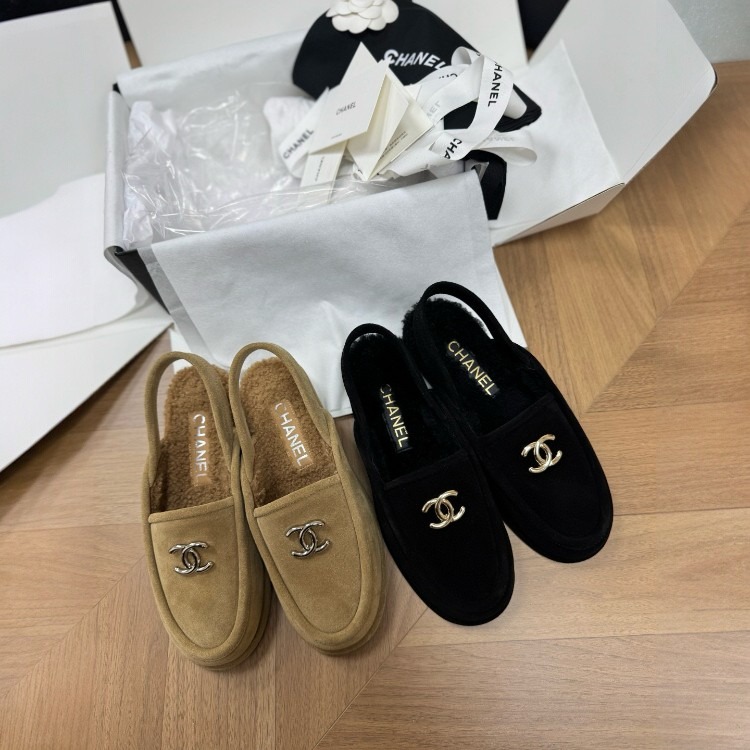 샤넬 시어링 슬리퍼 뮬