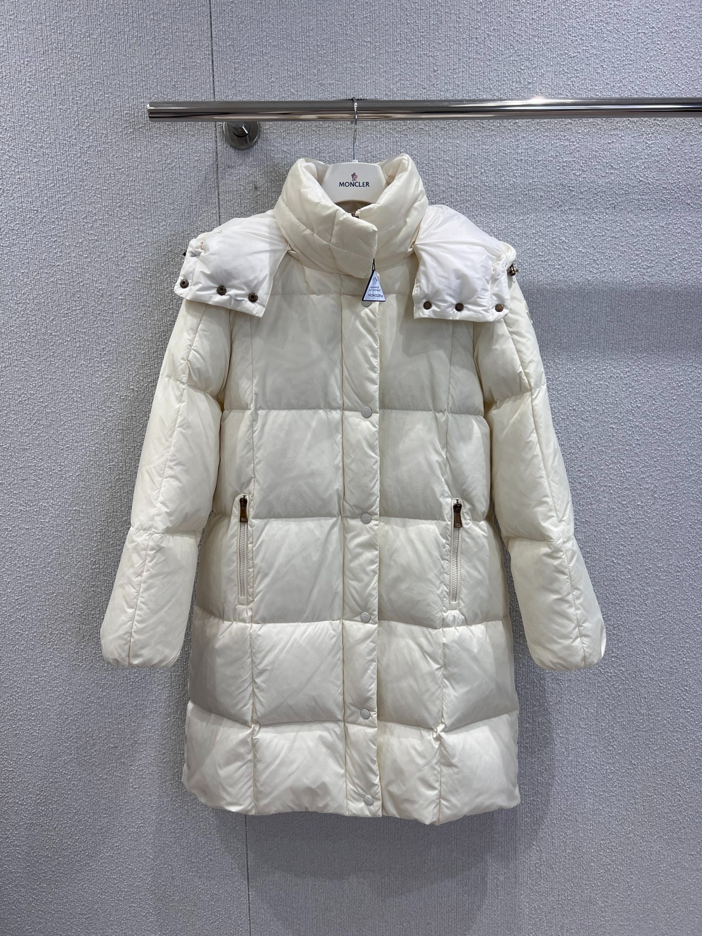 몽클레어 25Fw 신상 롱 하이넥 후드 패딩