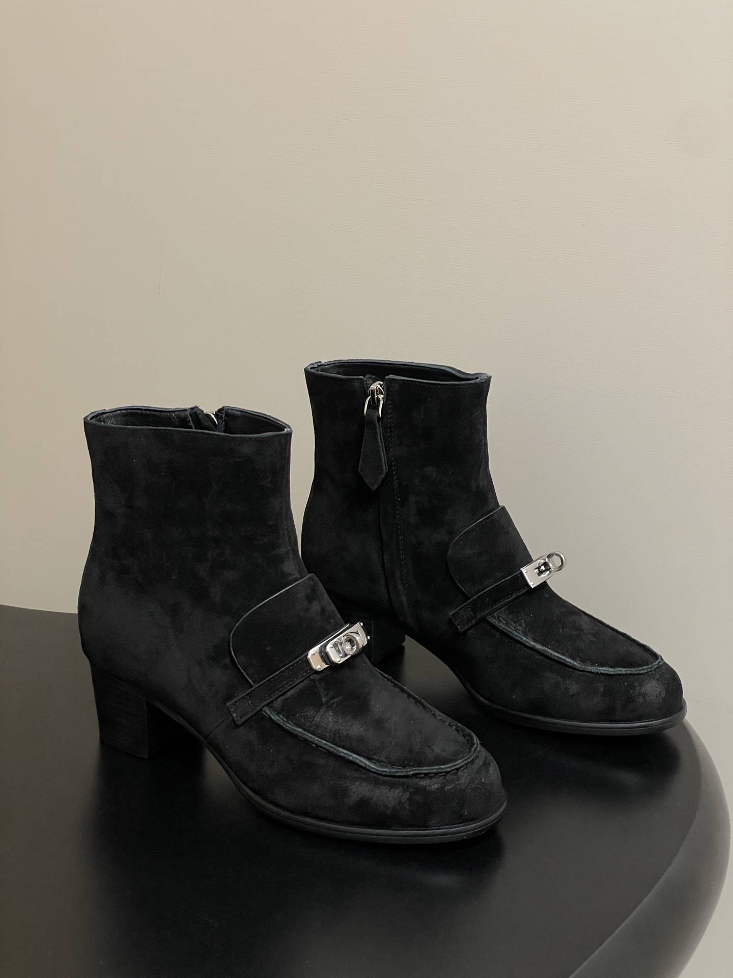 에르메스 25Fw 신상 켈시 앵클부츠