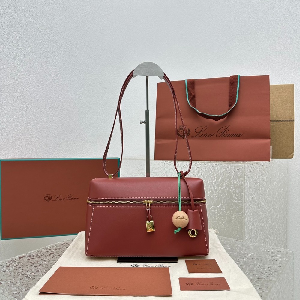 로로피아나 Extra 엑스트라 포켓 bag 27