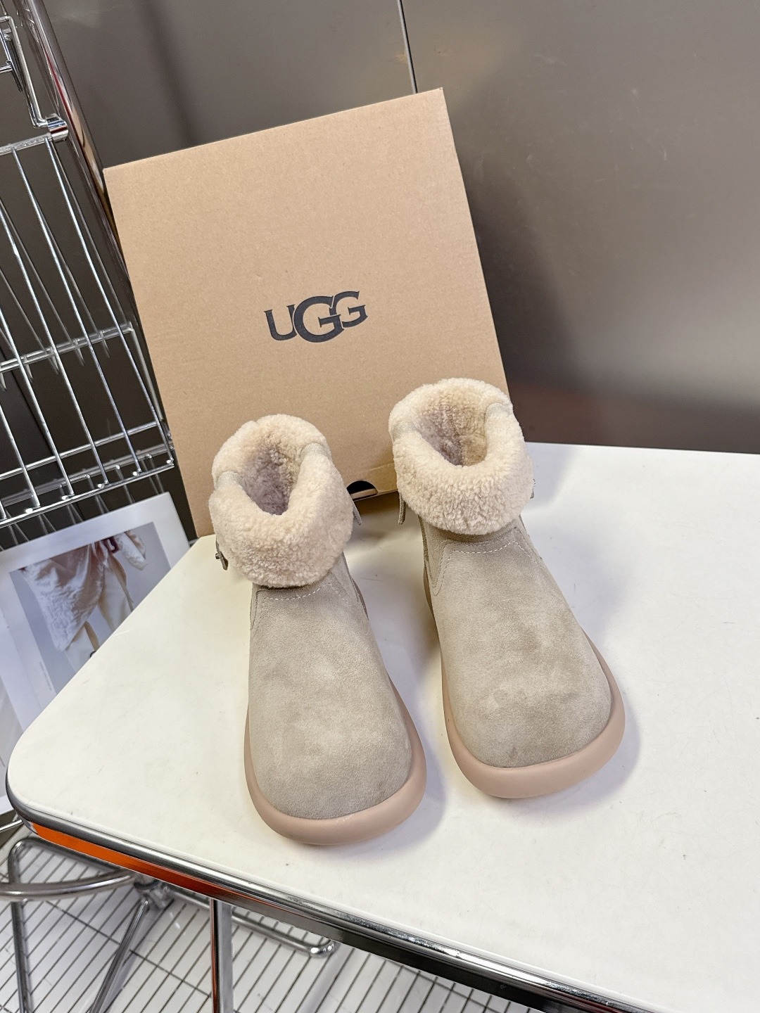 어그 신상 스노우 통굽 털슈즈