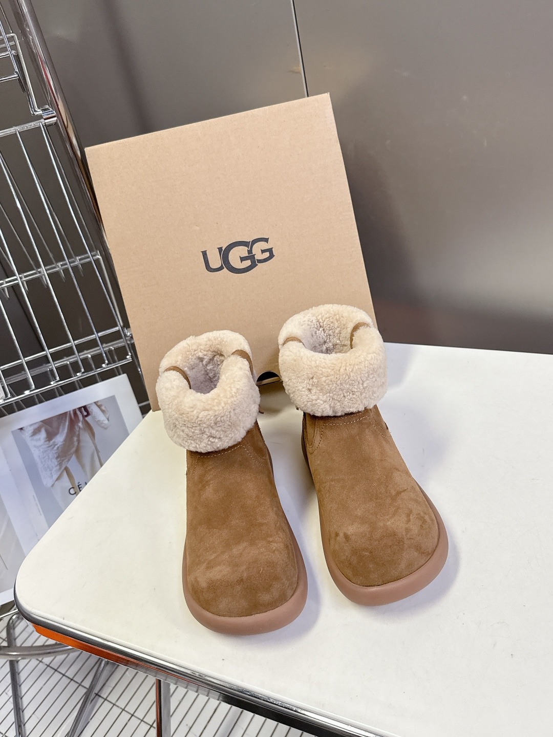 어그 신상 스노우 통굽 털슈즈