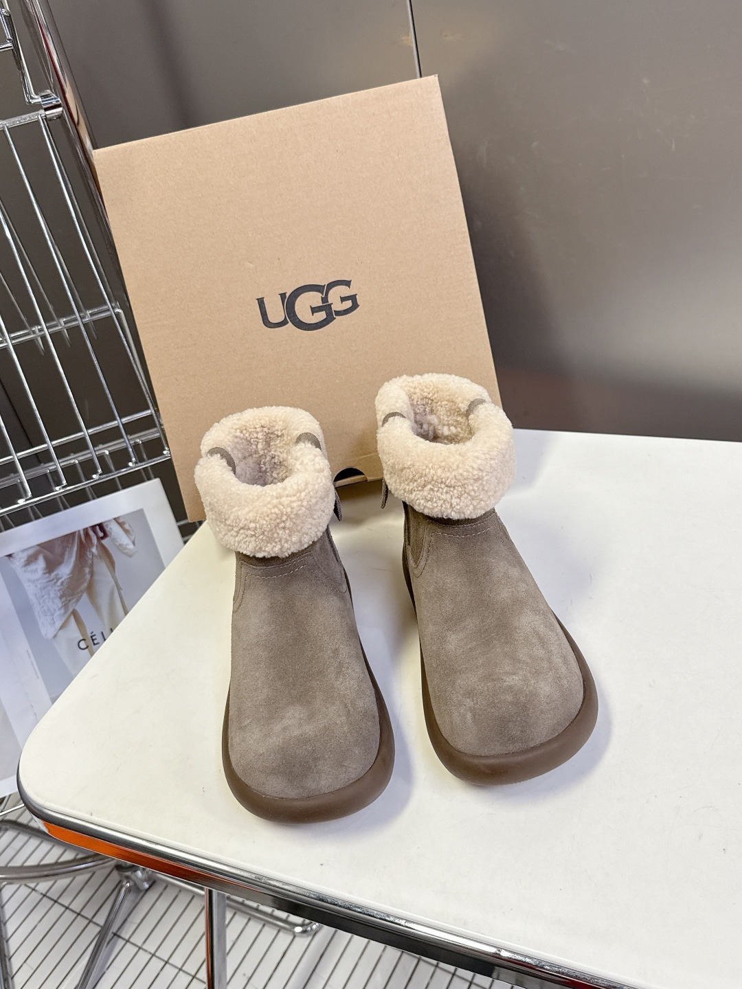 어그 신상 스노우 통굽 털슈즈