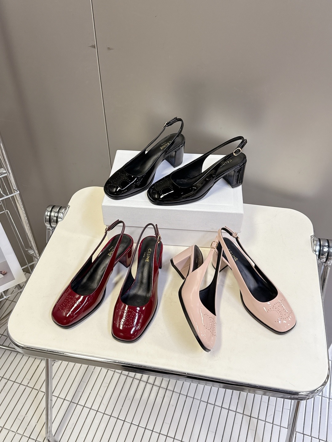 셀린느 신상 오픈토 힐