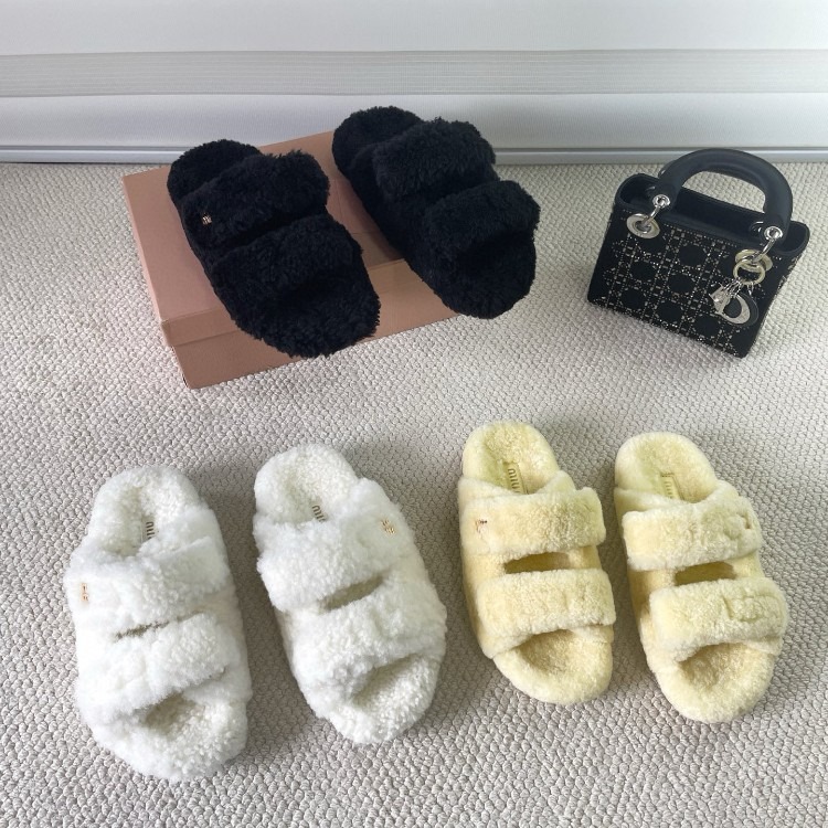 미우미우 양털 슬리퍼