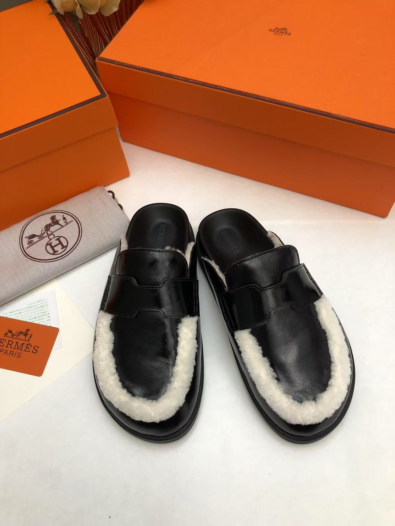 에르메스 신상 세미토 버켄슈즈