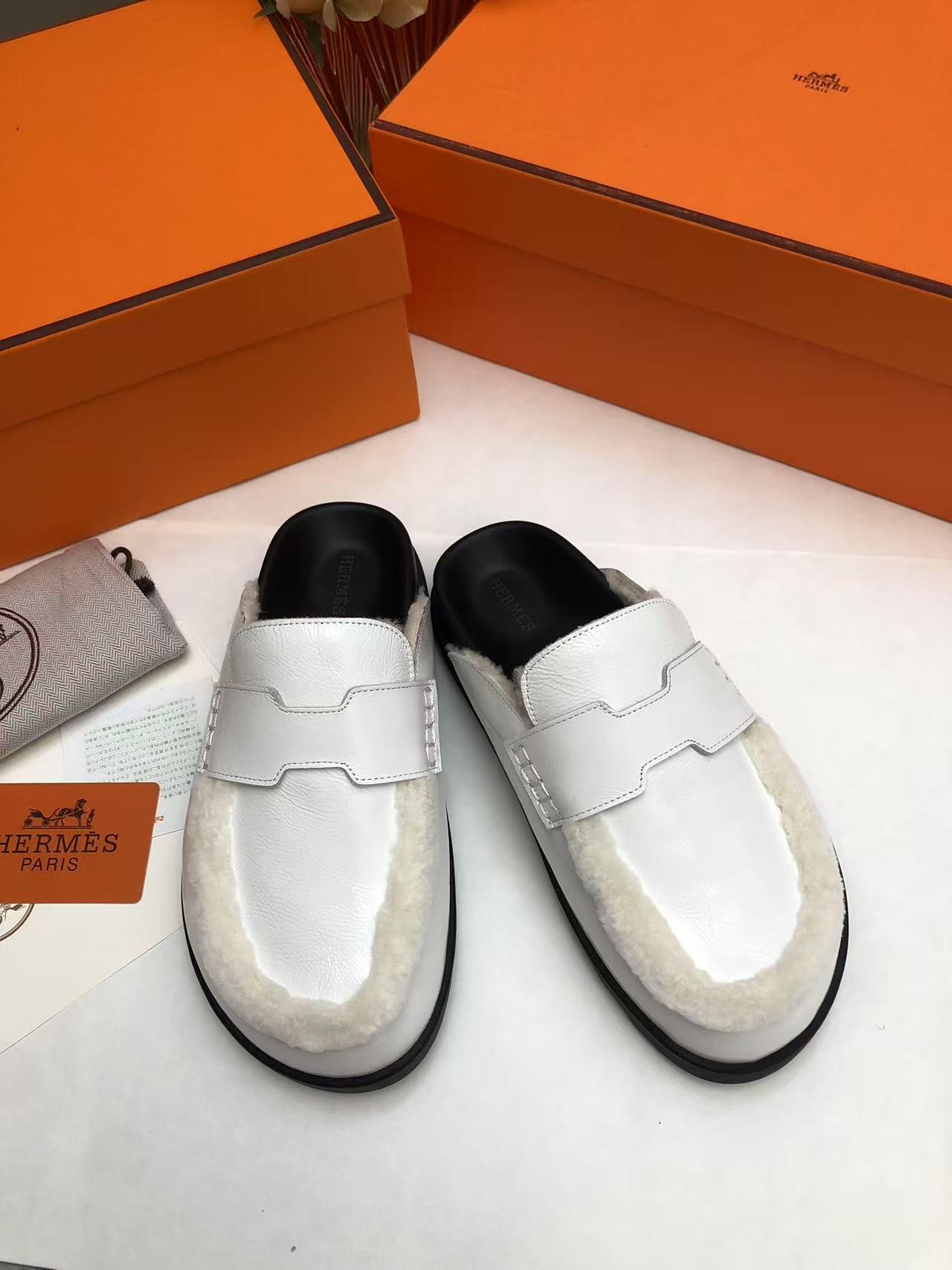 에르메스 신상 세미토 버켄슈즈