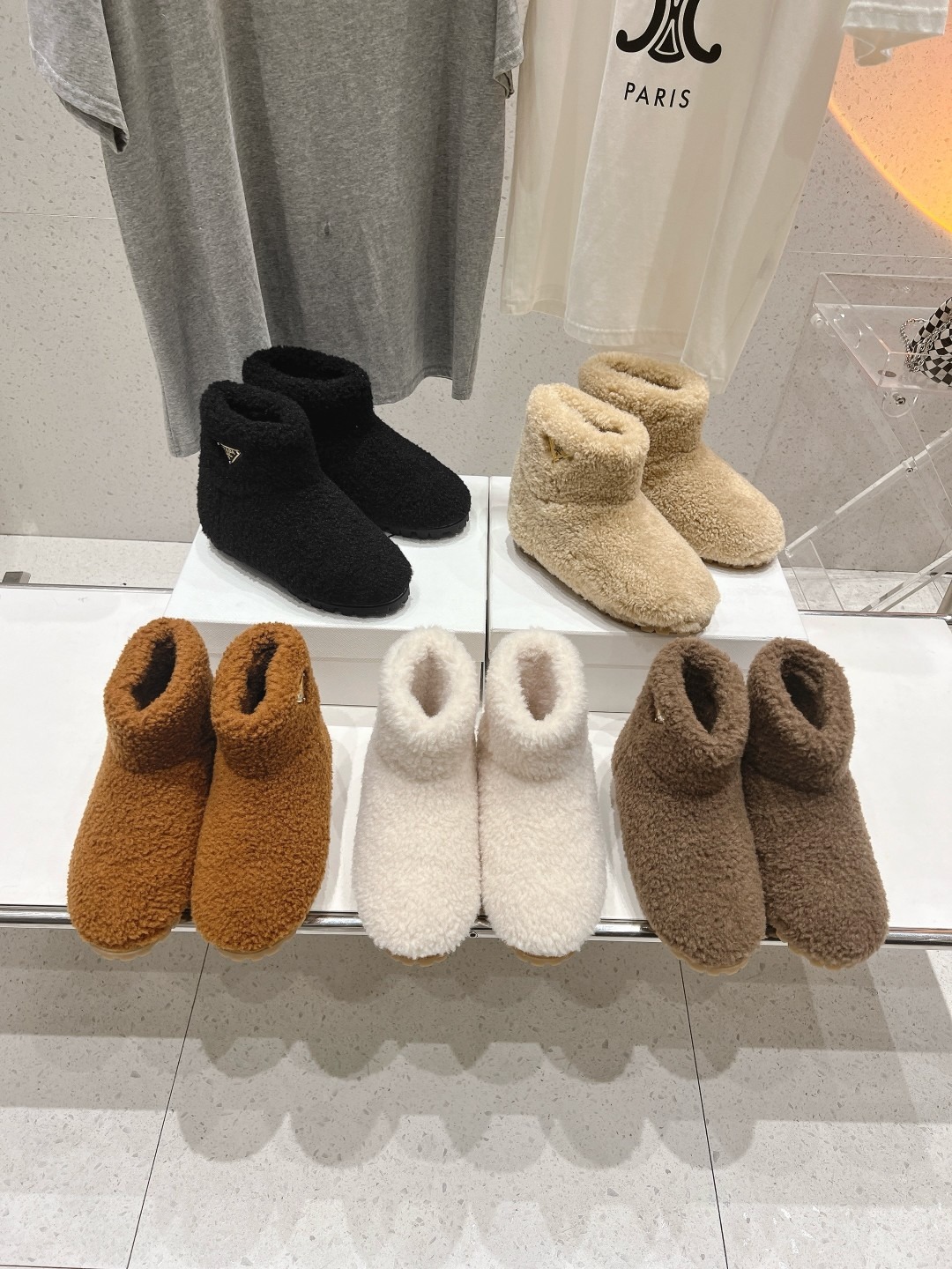 프라다 25ss 신상 스노우부츠 앵클 털부츠