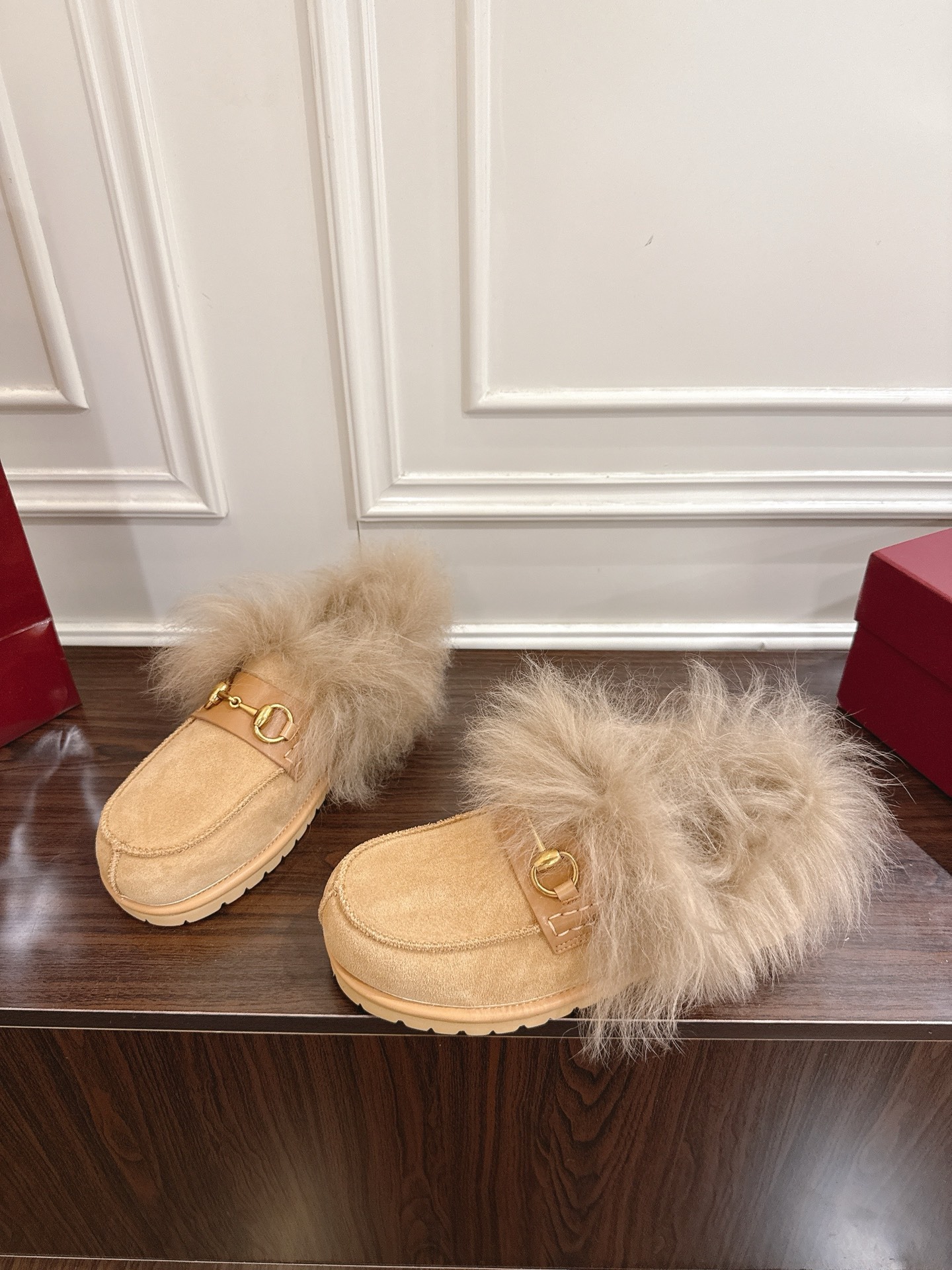 구찌 신상 양털 로퍼