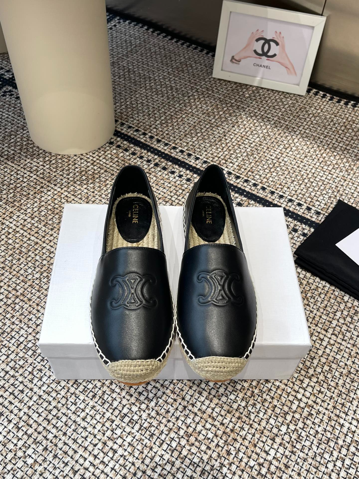 셀린느 25ss 플립플랍 뮬 슬리퍼