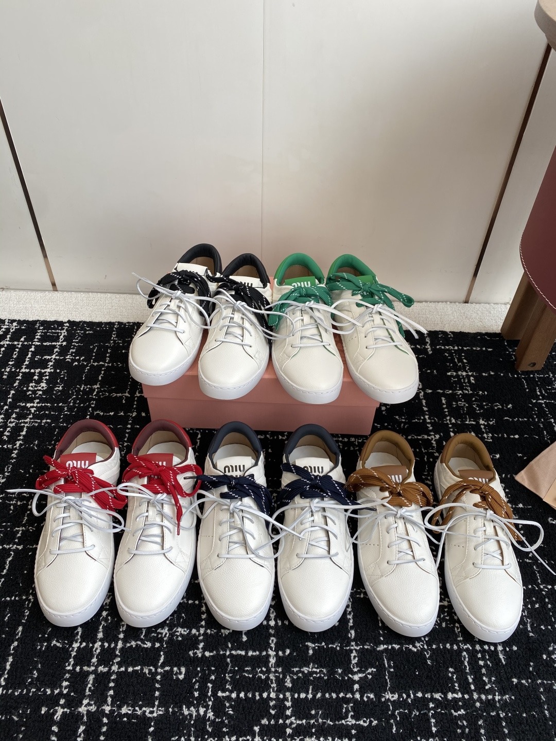 미우미우 25ss 신상 옥스포드 스트랩 스니커즈