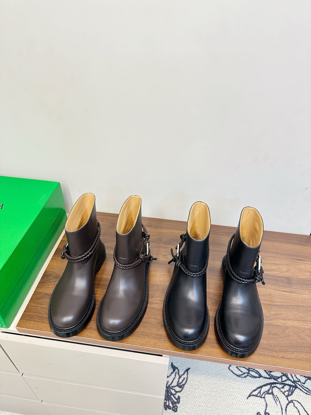 보테가베네타 신상 라이더부츠